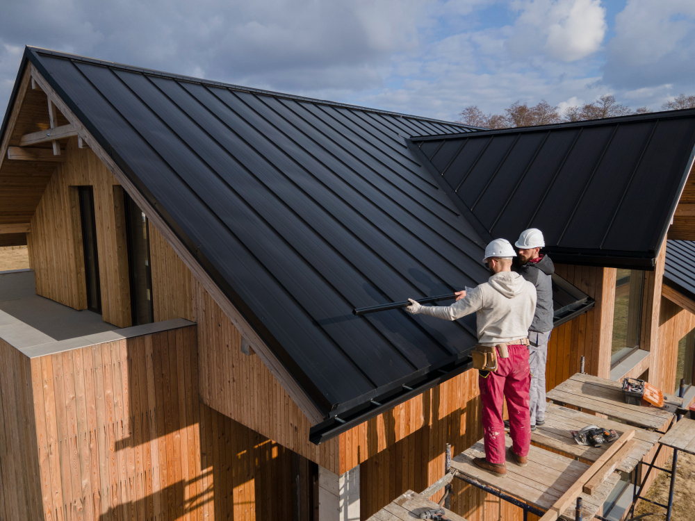 Comparing the Lifespan of Metal Roofing to Other Roofing Materials